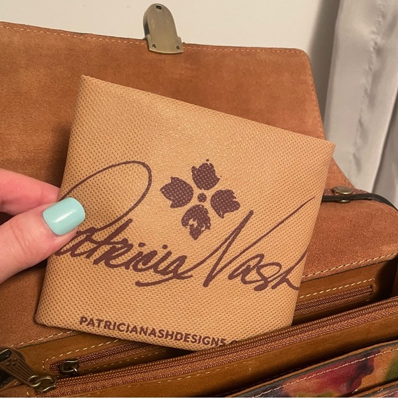 Patricia Nash Watercolor Butterfly cross body purse NWT - Picture 12 of 16